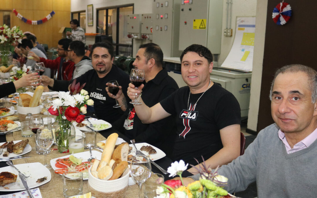 Celebramos las Fiestas Patrias y damos la bienvenida a nuestra nueva directora