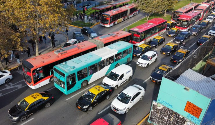 Innovadora plataforma de inteligencia artificial que optimizará la gestión del tránsito en Santiago es liderada por titulado del DIE