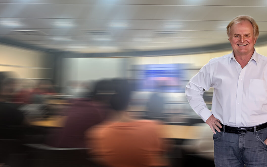 Experto mundial en robótica imparte charla magistral en el DIE